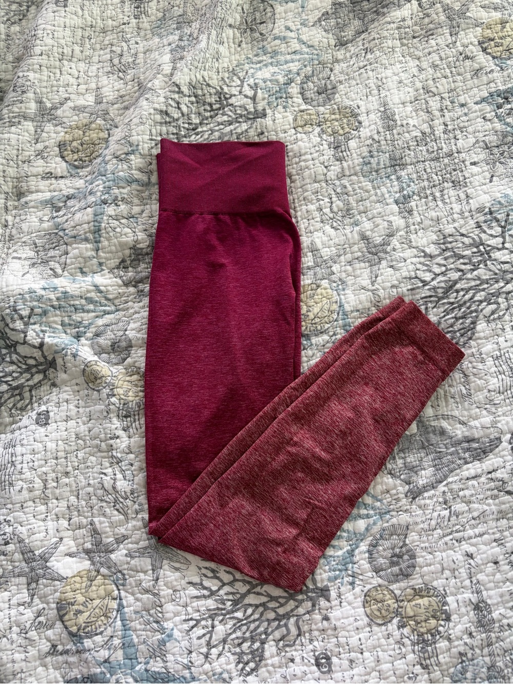 Gymshark vital High-Waist Active Leggings in Burgundy ombré